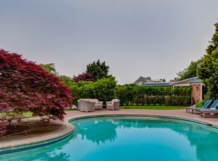 241 Oneck Ln, Westhampton Beach, NY 11978