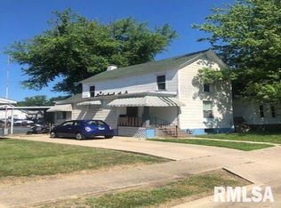 1227 N 15th St, Springfield, IL 62702