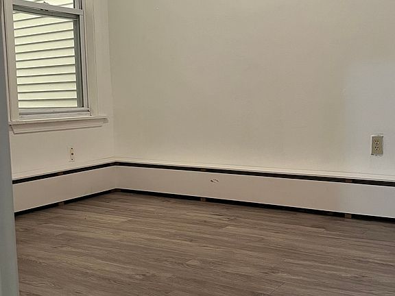 4th image of 244 Concord St APT 2