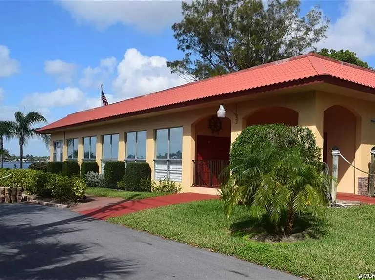 1913 SW Palm City Rd #7-I — Photo 7