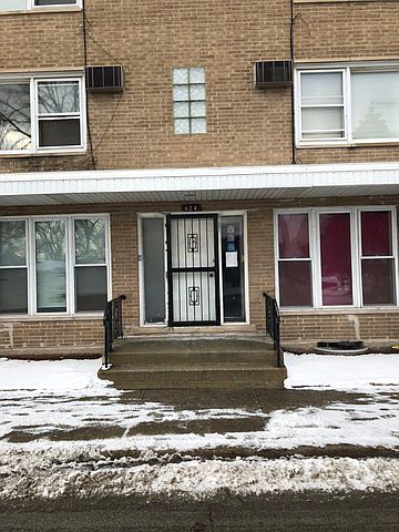 1st image of 624 Sibley Blvd APT 2W