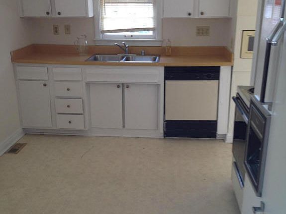 4th image of 3000 Klonway Dr