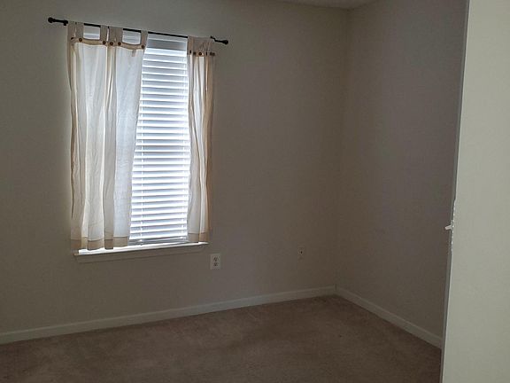 4th image of 1714 Sea Pine Cir