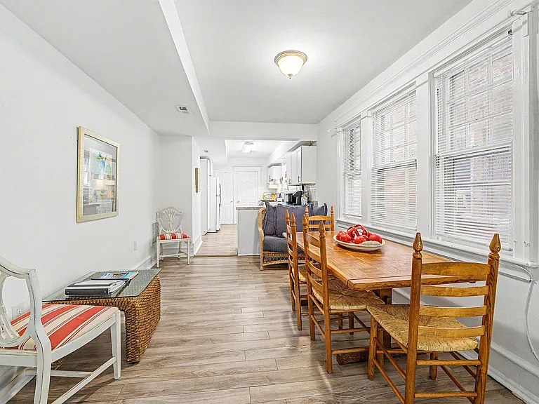 5 N Newport Ave #1 — Photo 8