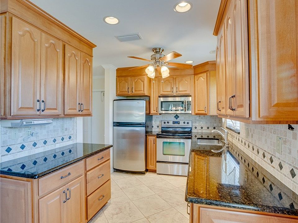 1st image of 107 Springlake Ct #207