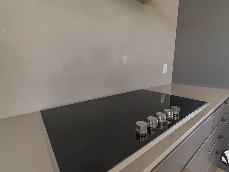 Chateau at Yankee Hill Apartments — Photo 31