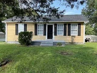 2 bed, 1.0 bath, 802 sqft, $1,200 — Photo 3