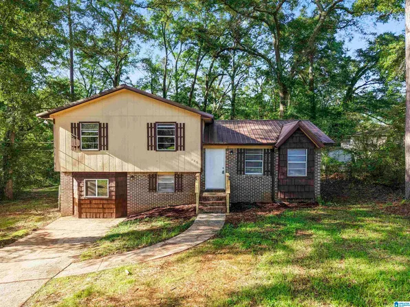 125 Greenridge Ter, Bessemer, AL 35023