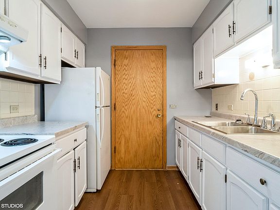 4th image of 5100 N Leonard Dr APT 2B