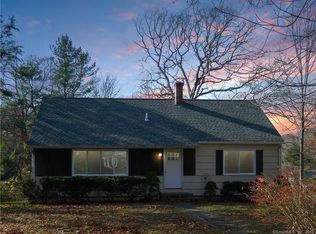81 Lambtown Rd, Groton, CT 06355
