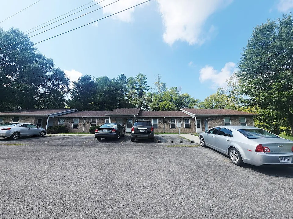 128 Ashwood Dr