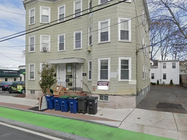 (undisclosed Address), Somerville, MA 02143