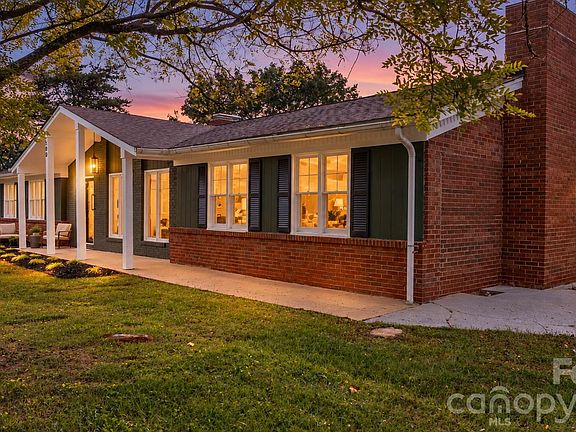 3rd image of 500 Pete Brittain Rd #32
