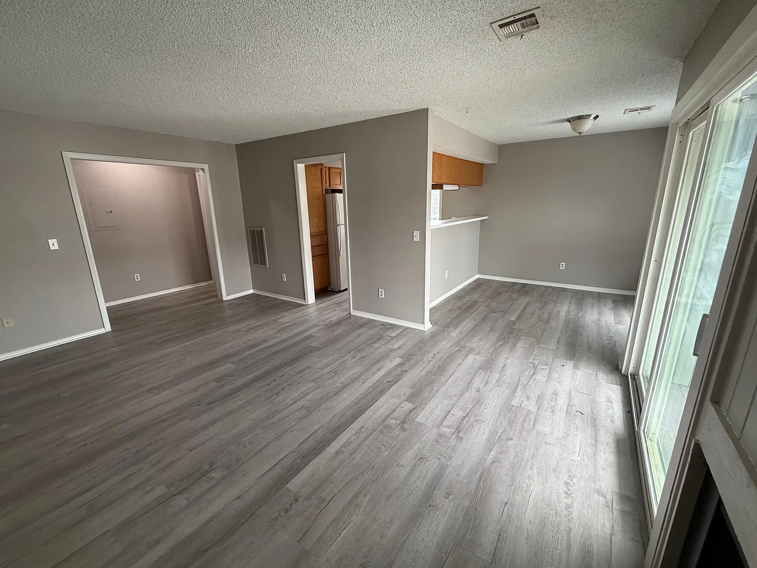 1 bed, 816 sqft, $775 — Photo 2