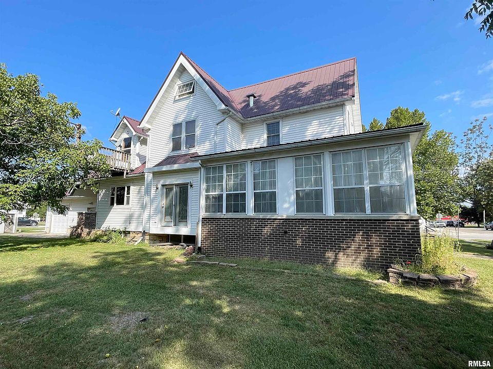 41 N Washington St, Carthage, IL 62321 | MLS #CA1024755 | Zillow