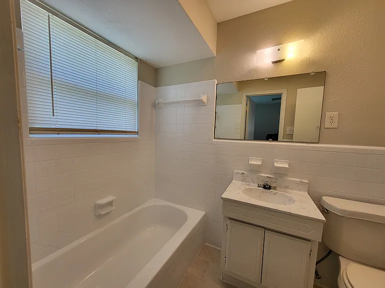 368 S Nachita Dr — Photo 4
