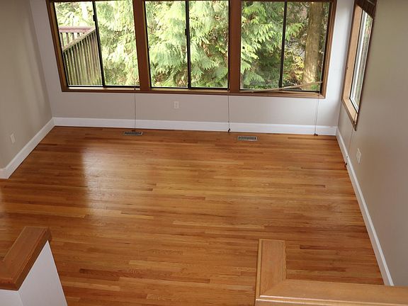 3rd image of 16744 NE 42nd Ct