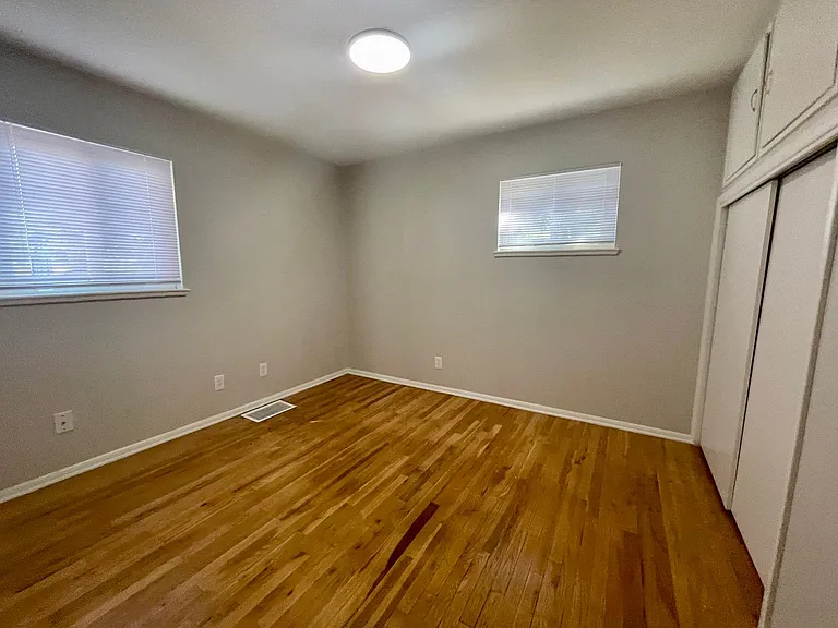 4726 E Utah Pl — Photo 10