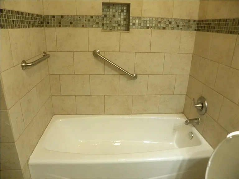 4618 Wooldridge Rd — Photo 7