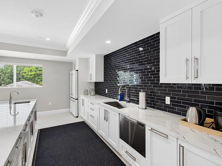 120 N Ocean Blvd #203 — Photo 56