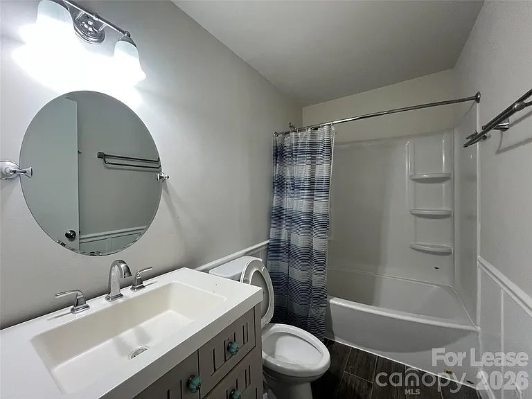 1120 Hensley Rd W — Photo 17