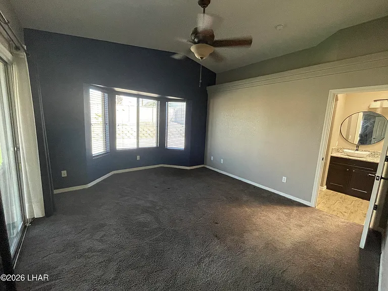 3025 Daytona Ave — Photo 10