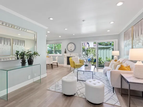 1070 Mercedes Ave APT 11, Los Altos, CA 94022