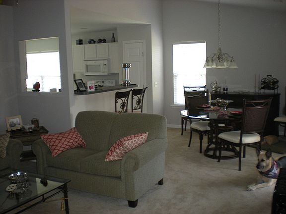 3rd image of 4290 Cherry Laurel Ln SE