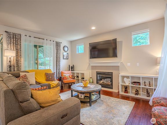 2nd image of 1929 65th Avenue SE