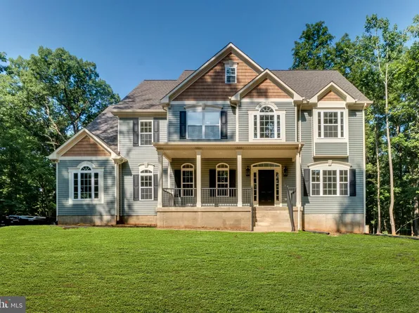5347 Hillside Dr, Warrenton, VA 20187