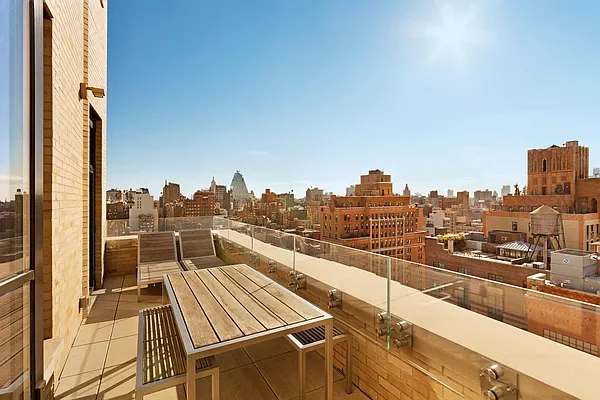 Sold by Douglas Elliman | media 8