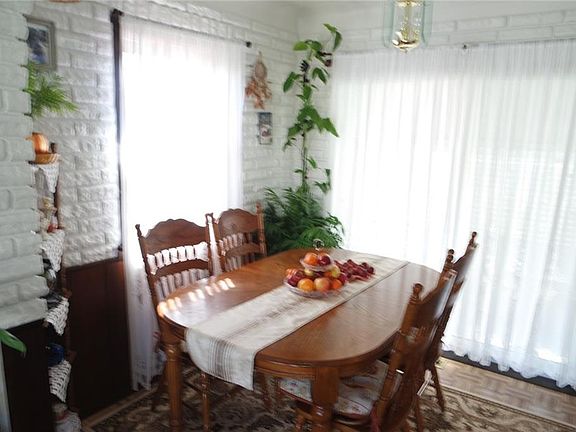 4th image of 30310 Royalview Dr