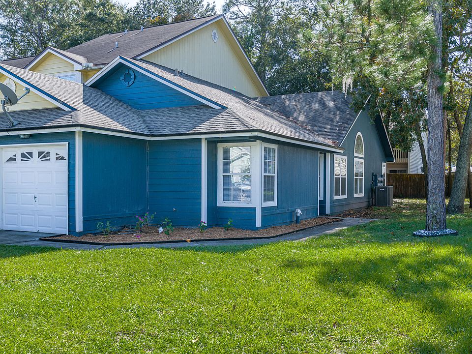 1st image of 7614 Leafy Forest Way