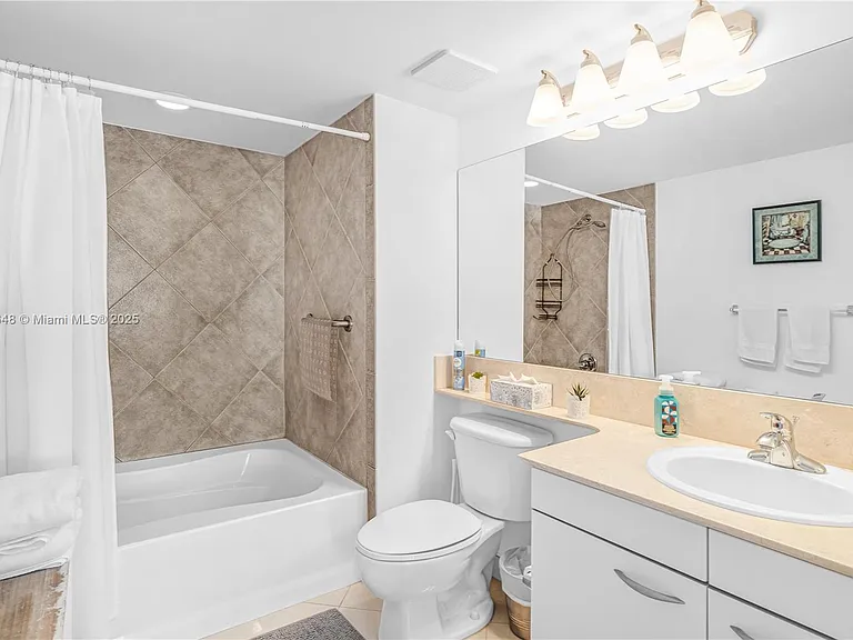 2080 S Ocean Dr #1507 — Photo 12