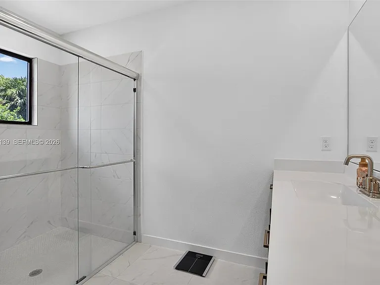 6015 Cranberry Ct — Photo 34