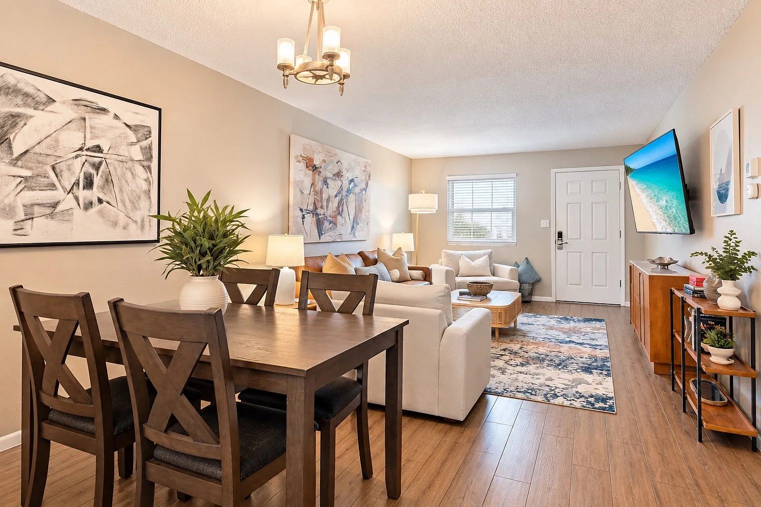 2 bed, 2.0 bath, 7922 sqft, $2,271 — Photo 3
