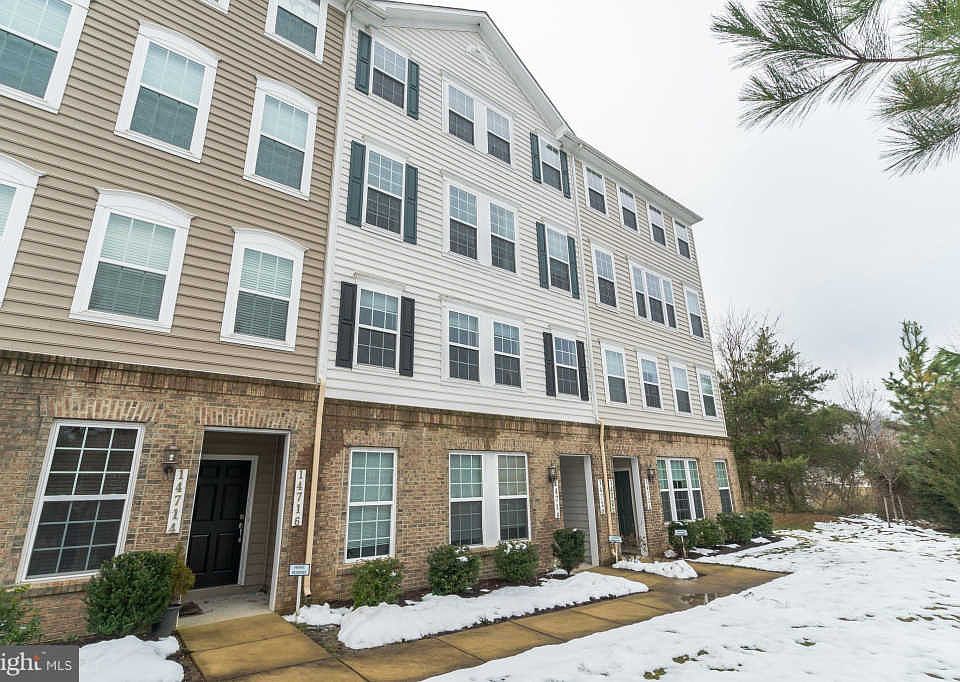 1st image of 14718 Mason Creek Cir #20