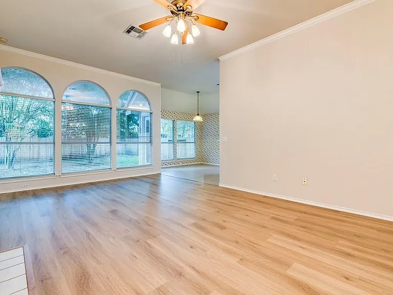 7715 Elkhorn Mountain Trl — Photo 4