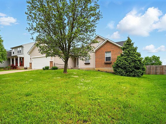 2nd image of 7421 Cumberland Cir