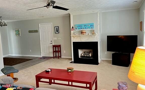 4th image of 1908 Joslyn Drive