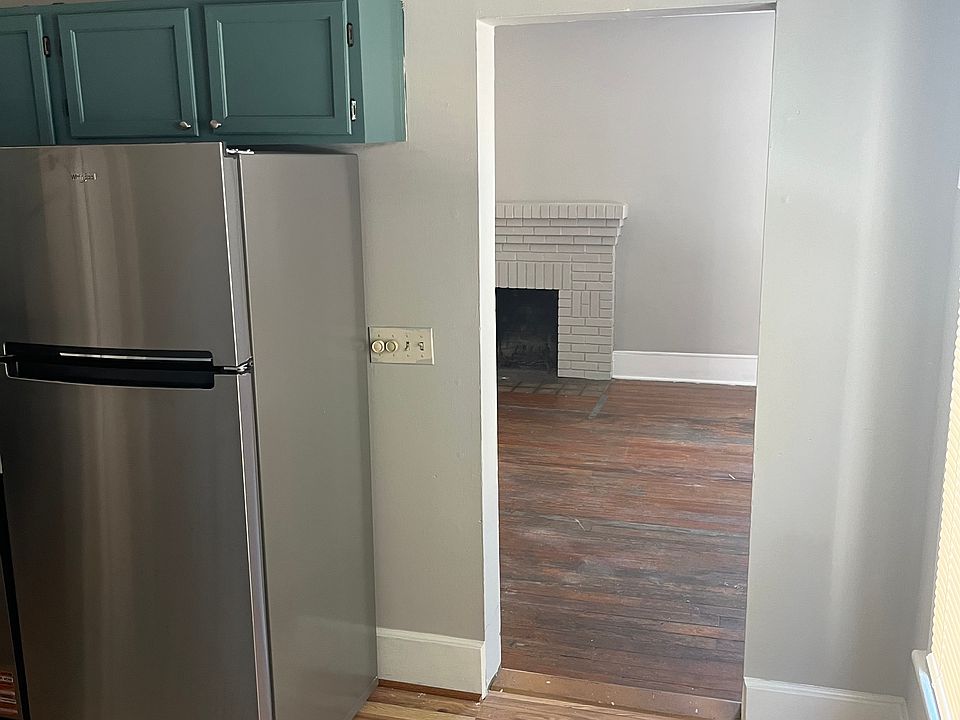 1st image of 1039 Greenwood Ave NE #A