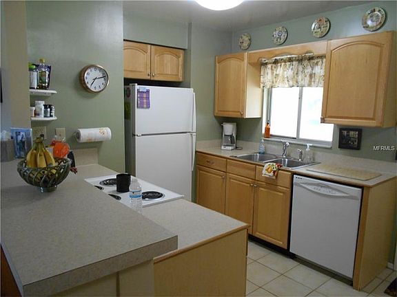 4th image of 2330 Woodleaf Ct