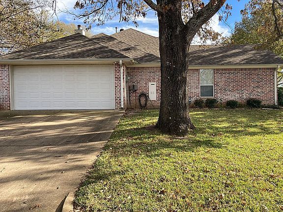 3rd image of 3960 Chapel Woods Blvd