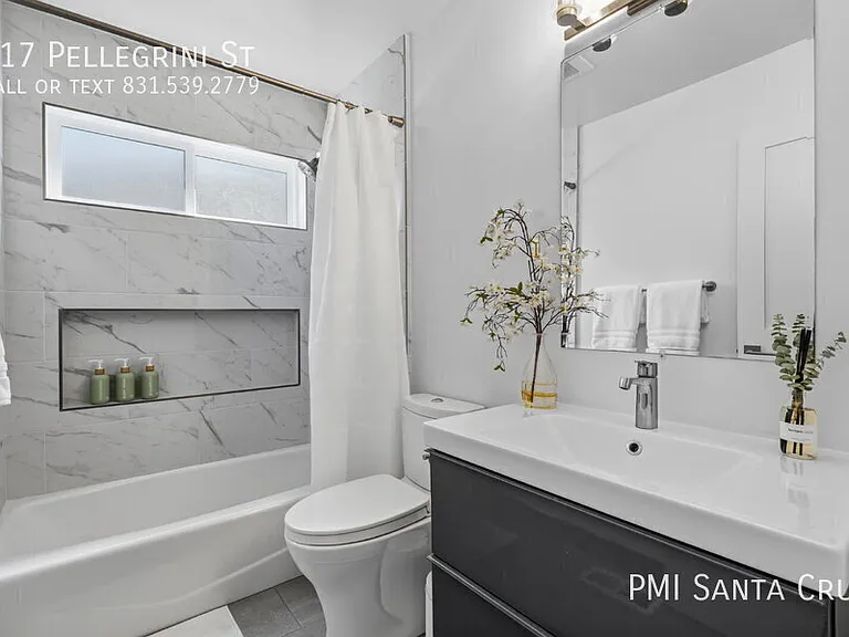 917 Pellegrini St — Photo 24