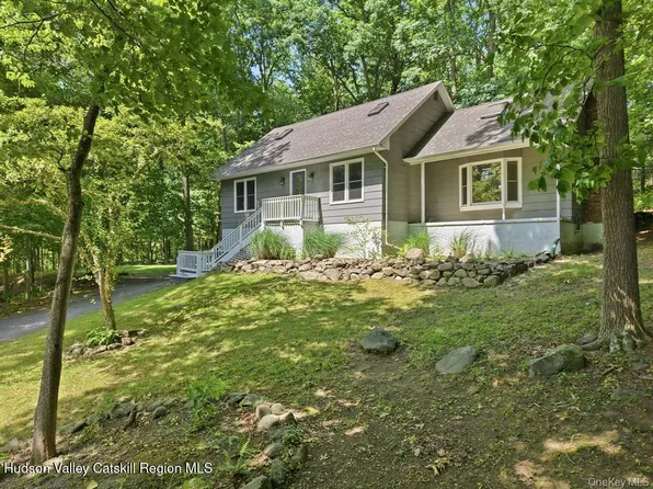 3 Dogwood Hollow Road, New Paltz, NY 12561