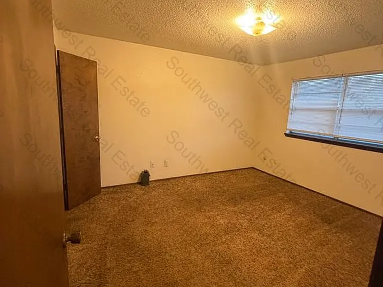 2101 Fred Daugherty — Photo 4