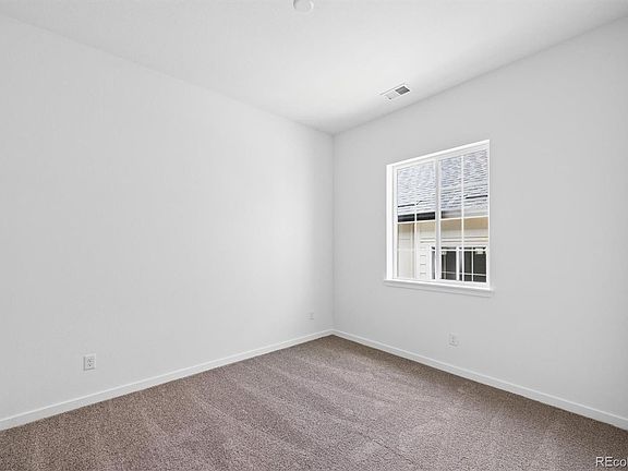 4th image of 5684 Wayfarer Circle