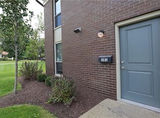 404 Carriage Hill Dr, Canonsburg, PA