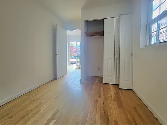 Rented by AZ REALTY NYC LLC | media 18