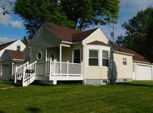 702 25th St, Moline, IL 61265